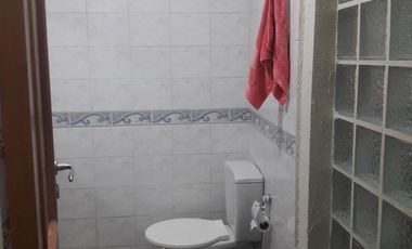 ALQUILER PH 2 AMBIENTES CON PATIO. BANFIELD.