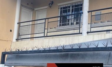 ALQUILER - DEPARTAMENTO 2 AMBIENTES C/ENTRADA DE AUTO