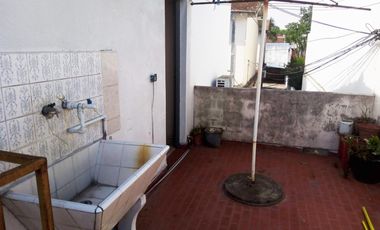 A453 Alquiler Villa Luzuriaga Amplio Duplex 3 amb Sin expensas conTerraza y Balcón
