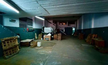 Galpon de 857 m² con Oficinas en Ramos Mejia