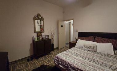 Casa Con 5 Ambientes En Dos Plantas, Cocina Comedor, 4 Dormitorios,Pileta, Quincho Con Parrilla