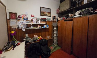 Casa Con 5 Ambientes En Dos Plantas, Cocina Comedor, 4 Dormitorios,Pileta, Quincho Con Parrilla