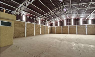 BODEGA Y LOCAL EN RENTA,HIDALGO 1086.50 M2,COJUMATLAN MICHOACAN