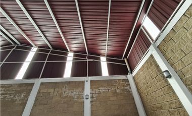 BODEGA Y LOCAL EN RENTA,HIDALGO 1086.50 M2,COJUMATLAN MICHOACAN