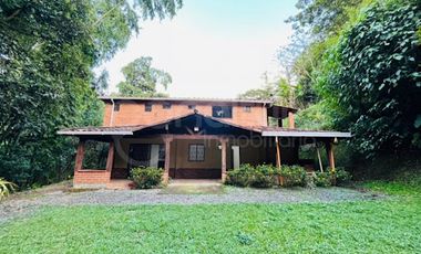 ARRIENDO de CASAS en ENVIGADO
