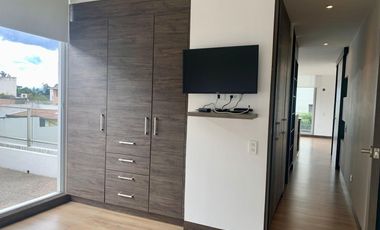 RENTO SUITE, CUMBAYA, USFQ