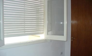 PH en alquiler - 3 dormitorios 1 baño - 80 mts 2 totales  - La Plata