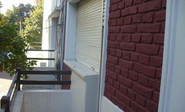 PH en alquiler - 3 dormitorios 1 baño - 80 mts 2 totales  - La Plata