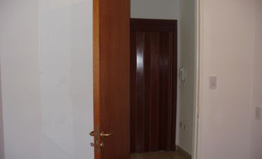 PH en alquiler - 3 dormitorios 1 baño - 80 mts 2 totales  - La Plata