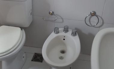 Casa en venta - 1 Dormitorio 2 Baños - La Plata