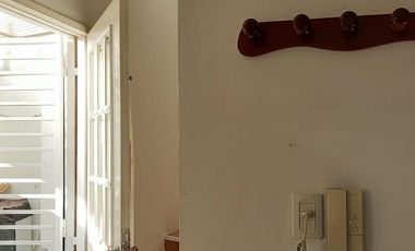 Casa en venta - 1 Dormitorio 2 Baños - La Plata