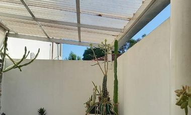 Casa en venta - 1 Dormitorio 2 Baños - La Plata