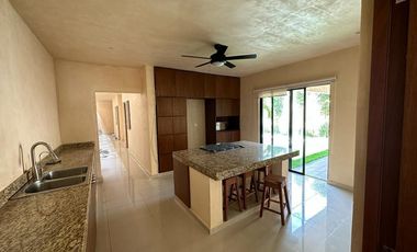 RENTA Casa en Conkal de una planta 3 recámaras