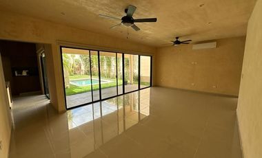 RENTA Casa en Conkal de una planta 3 recámaras