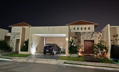 RENTA Casa en Conkal de una planta 3 recámaras