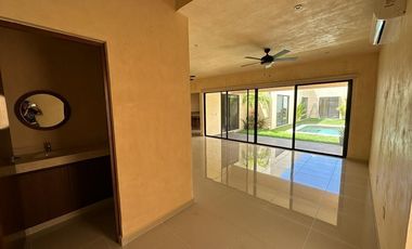 RENTA Casa en Conkal de una planta 3 recámaras