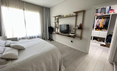 Casa en Alquiler Temporario en San Isidro, Boulogne Sur Mer - 8 Ambientes