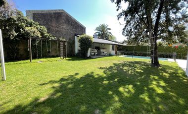 Casa en Alquiler Temporario en San Isidro, Boulogne Sur Mer - 8 Ambientes