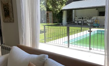 Casa en Alquiler Temporario en San Isidro, Boulogne Sur Mer - 8 Ambientes