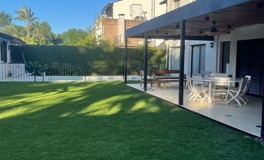 Casa en Alquiler Temporario en San Isidro, Boulogne Sur Mer - 8 Ambientes