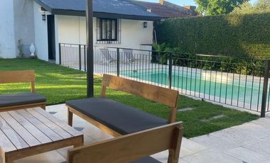 Casa en Alquiler Temporario en San Isidro, Boulogne Sur Mer - 8 Ambientes