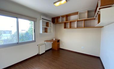 Los Cerezos - Valle Escondido,  Espectacular Casa de 3 Dormit 3 Bños Cochera p/4 Autos c/ Piscina!