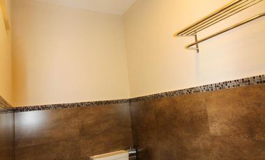 Los Cerezos - Valle Escondido,  Espectacular Casa de 3 Dormit 3 Bños Cochera p/4 Autos c/ Piscina!