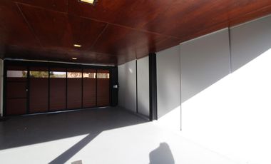 Los Cerezos - Valle Escondido,  Espectacular Casa de 3 Dormit 3 Bños Cochera p/4 Autos c/ Piscina!