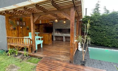 Casa en alquiler temporario - 5 Ambientes - Mar del Plata