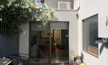 Estupenda casa en venta en Condominio Los Nogales , en Santa Elena, ubicada en Chicureo Norte en la comuna de Colina.