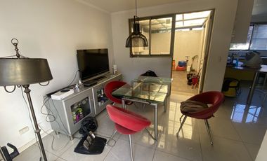 Estupenda casa en venta en Condominio Los Nogales , en Santa Elena, ubicada en Chicureo Norte en la comuna de Colina.