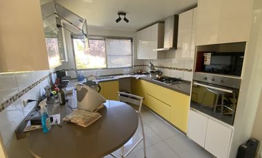 Estupenda casa en venta en Condominio Los Nogales , en Santa Elena, ubicada en Chicureo Norte en la comuna de Colina.
