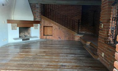 HERMOSA CASA EN RENTA TIPO RUSTICO