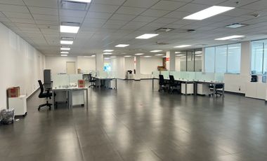 Nave industrial con servicio logístico integral