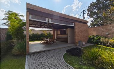 CASA NUEVA EN COTO PRIVADO CEDAR CON JARDIN, SAHUAYO MICHOACAN