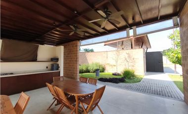 CASA NUEVA EN COTO PRIVADO CEDAR CON JARDIN, SAHUAYO MICHOACAN