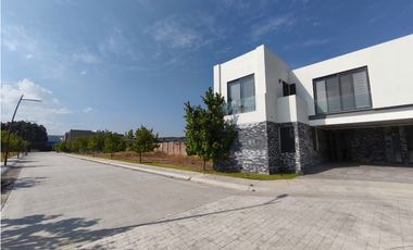 CASA NUEVA EN COTO PRIVADO CEDAR CON JARDIN, SAHUAYO MICHOACAN