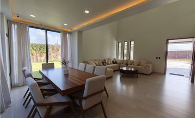 CASA NUEVA EN COTO PRIVADO CEDAR CON JARDIN, SAHUAYO MICHOACAN