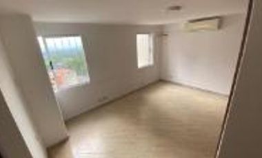 PENTHOUSE EN VENTA PARQUE CENTRAL 4 HAB, PISO 16, 171M2 ML 16557