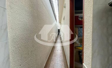 CASA EN VENTA BARRIO CASTELLANA|9410