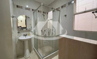 CASA EN VENTA BARRIO CASTELLANA|9410