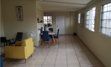 CASA REMODELADA 3 RECAMARAS EN BRISAS DEL GOLF