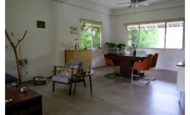 CASA DUPLEX REMODELADA 269M2 EN ALBROOK