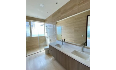 APARTAMENTO 306M2 CON LINEA BLANCA EN SOLANA, SANTA MARIA