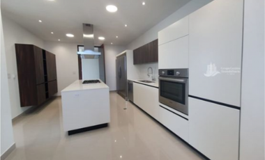APARTAMENTO 306M2 CON LINEA BLANCA EN SOLANA, SANTA MARIA