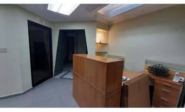 OFICINA  229 M2 EN OBARRIO. PH OMEGA MANTENIMIENTO INCLUIDO