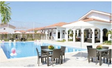 CASA EN QUINTAS DE VERSALLES 4 REC