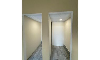 LOCAL DE 106 M2 EN SAN FRANCISCO, EN LA EXCELENTE PLAZA F69