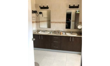 CASA DE 379M2 EN BRISAS DEL GOLF, VILLA ALTA