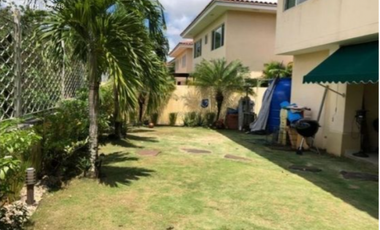 CASA DE 379M2 EN BRISAS DEL GOLF, VILLA ALTA